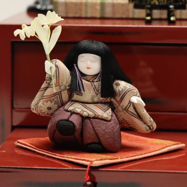 ひな人形：柿沼東光作　やよい小筐　収納木目込七人飾 柿沼東光作 やよい小筐 収納木目込飾 ｜雛人形・五月人形なら