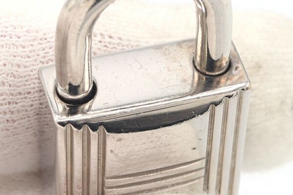 エルメス カデナ シルバー メタル 中古 カギ 鍵 - メルカリ 