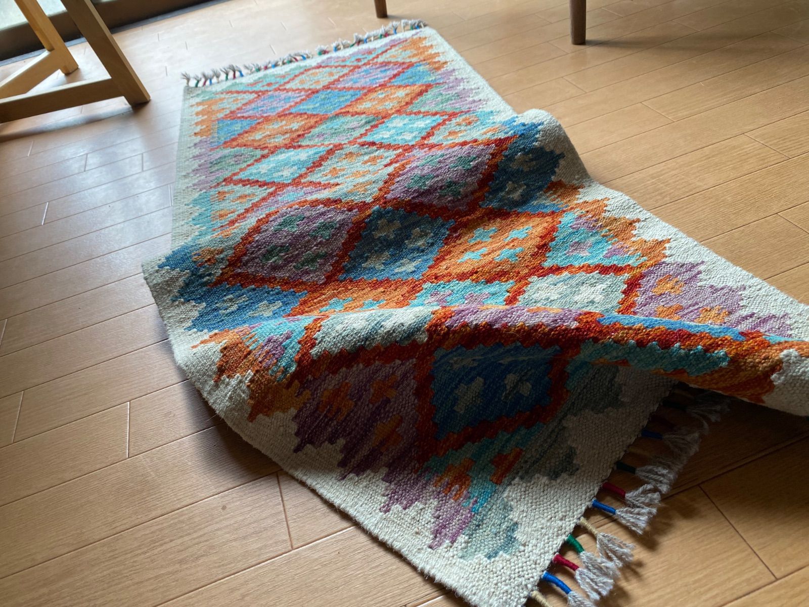 センスの良い素敵なキリム選びました お部屋の模様替えに