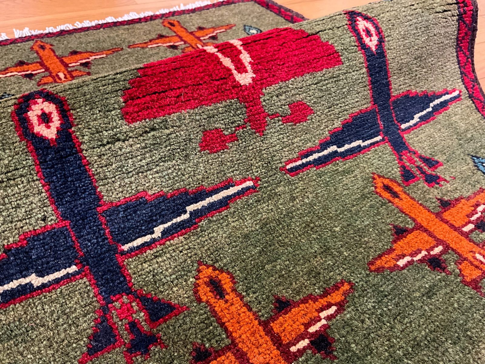 美品 手織り絨毯 トルクメン ウォーラグ アフガニスタン産 エア