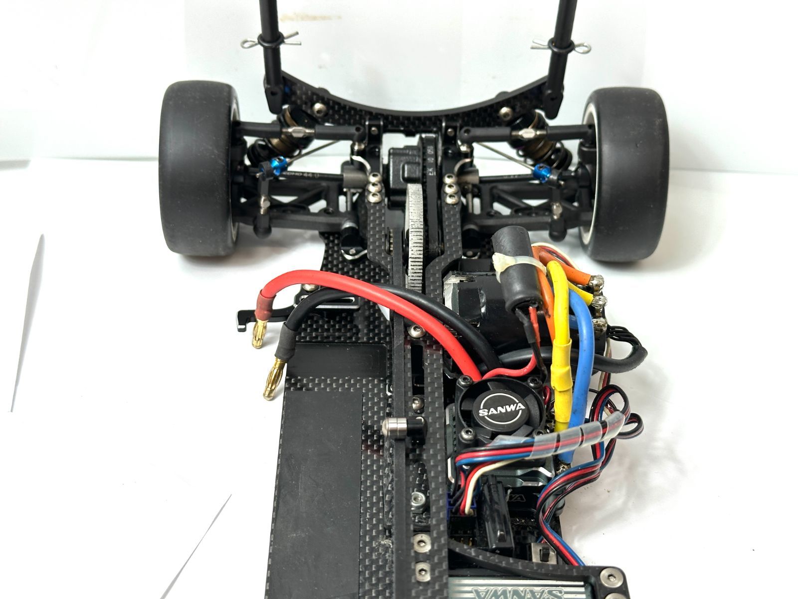 ラジコンカー組立キット。ヨコモDB7ブラックシリーズ Yokomo BD7 2016