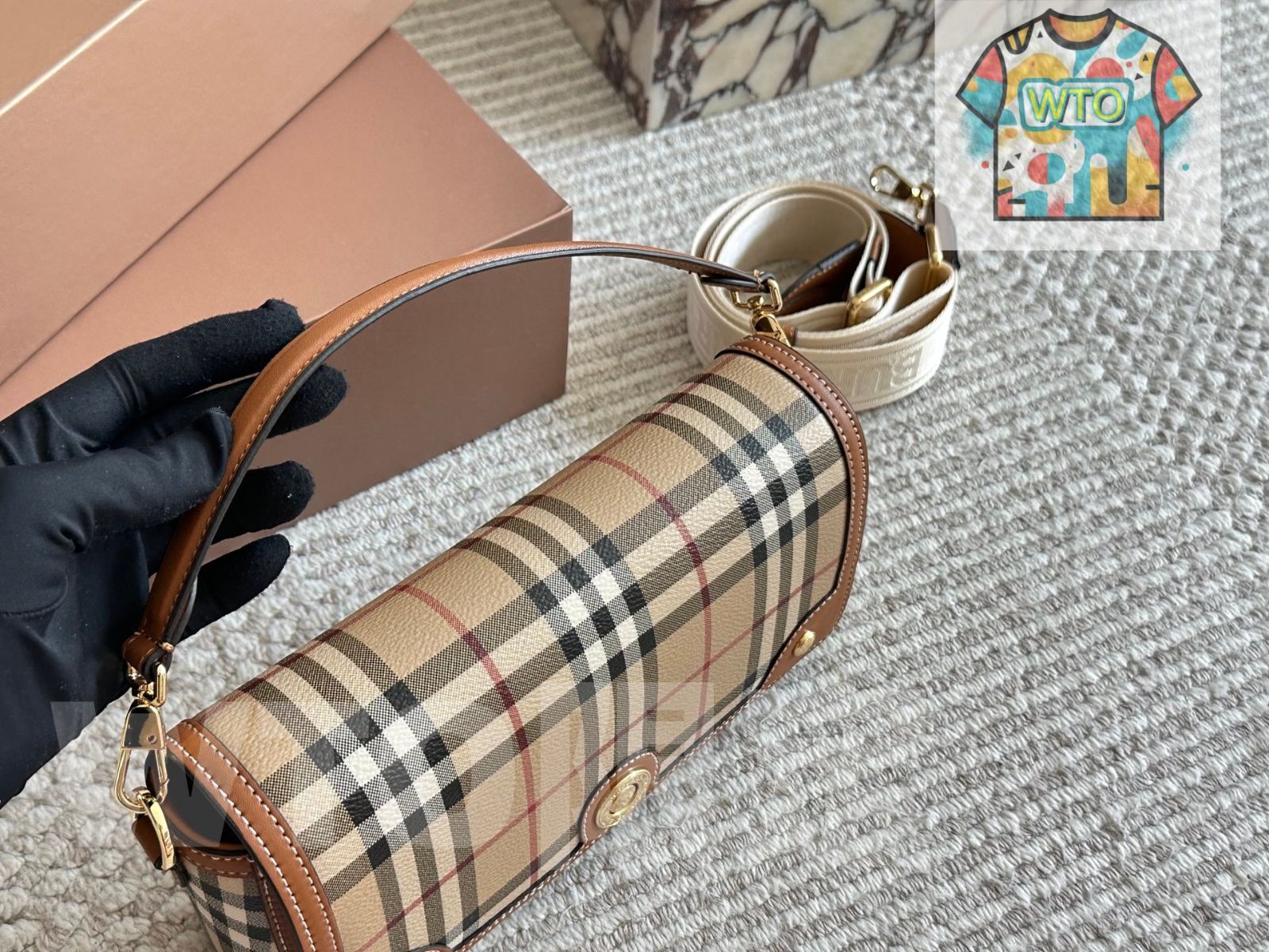 BURBERRY ダレス バック ホースロゴ ヴィンテージ キャメル BURBERRY ダレス バック ホースロゴ ヴィンテージ キャメル 今日