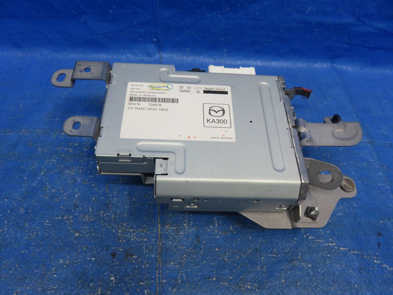 LA6783 マツダ BM5FS アクセラ オーディオ オートビジュアルチューナー ユニット 純正 B45C 66 DR0 チューナー一体型アンプ BM5AP