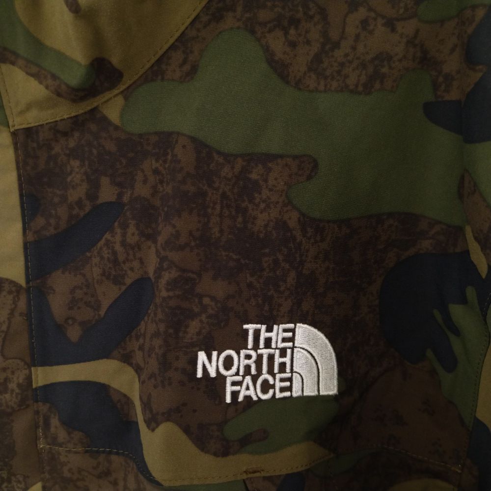 THE NORTH FACE (ザノースフェイス) Novelty Scoop Jacket カモフラ