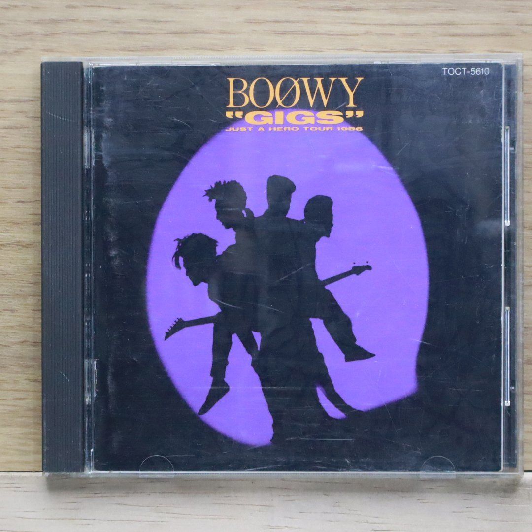 boowy GIGS　1986　パッケージと付属品は完全限定盤 BOOWY GIGS JUST A HERO TOUR 1986 限定盤カセット シール帯付