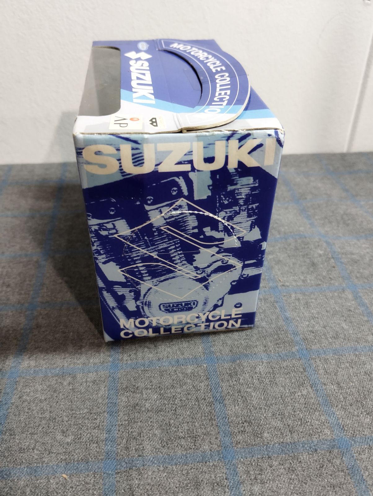 SUZUKI スズキ