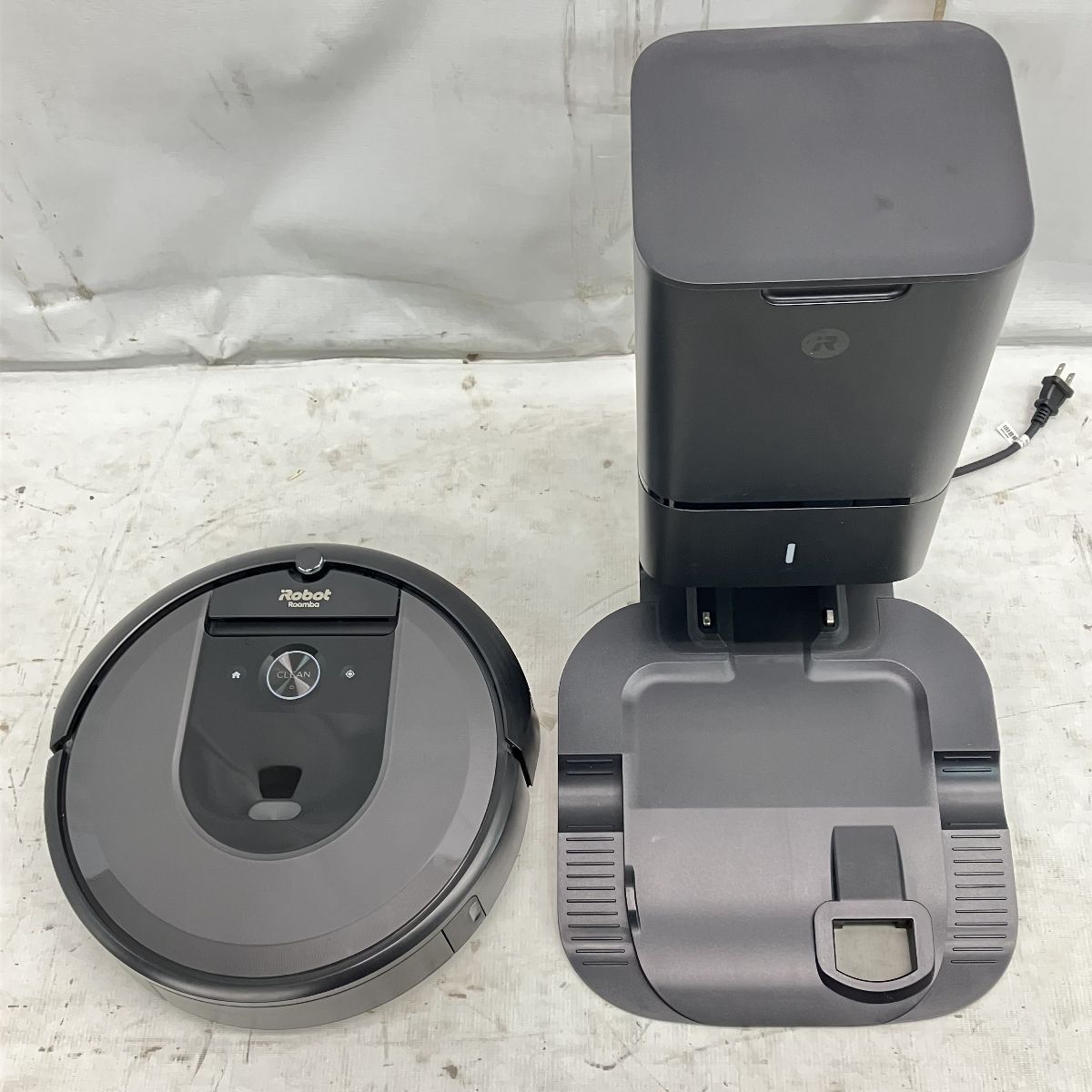 iRobot RVB-Y2 Roomba ルンバ i7+ ロボット掃除機 クリーンベース セット クリーナー 家電 アイロボット 中古  C9450710 - メルカリ