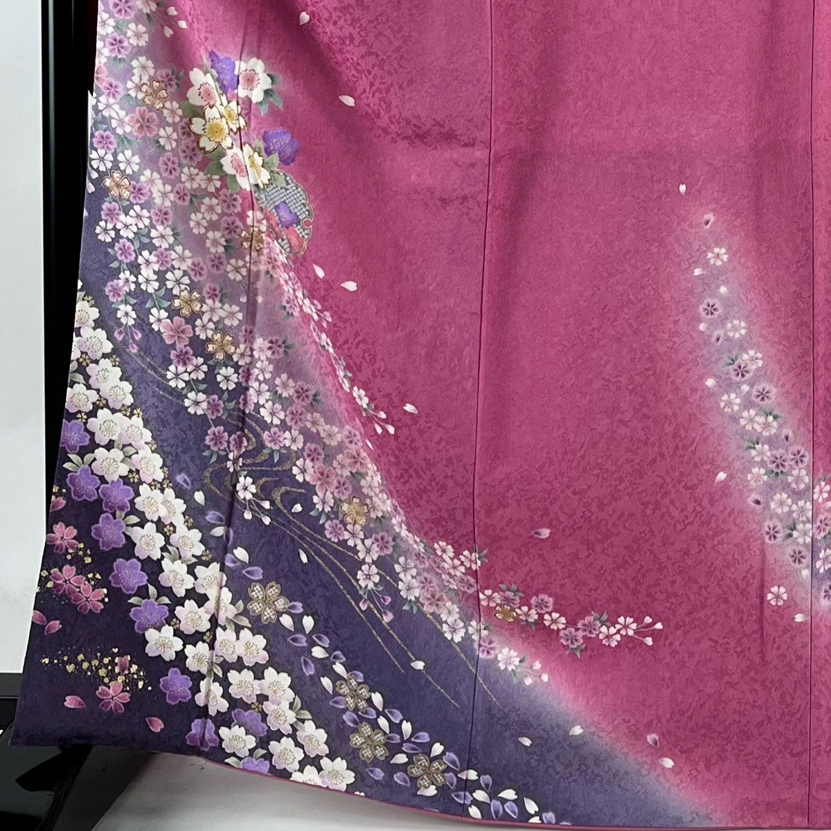 店舗良い 雪輪 桜 袷 M 裄丈64cm 身丈166cm 振袖 金糸 【中古】 名品 