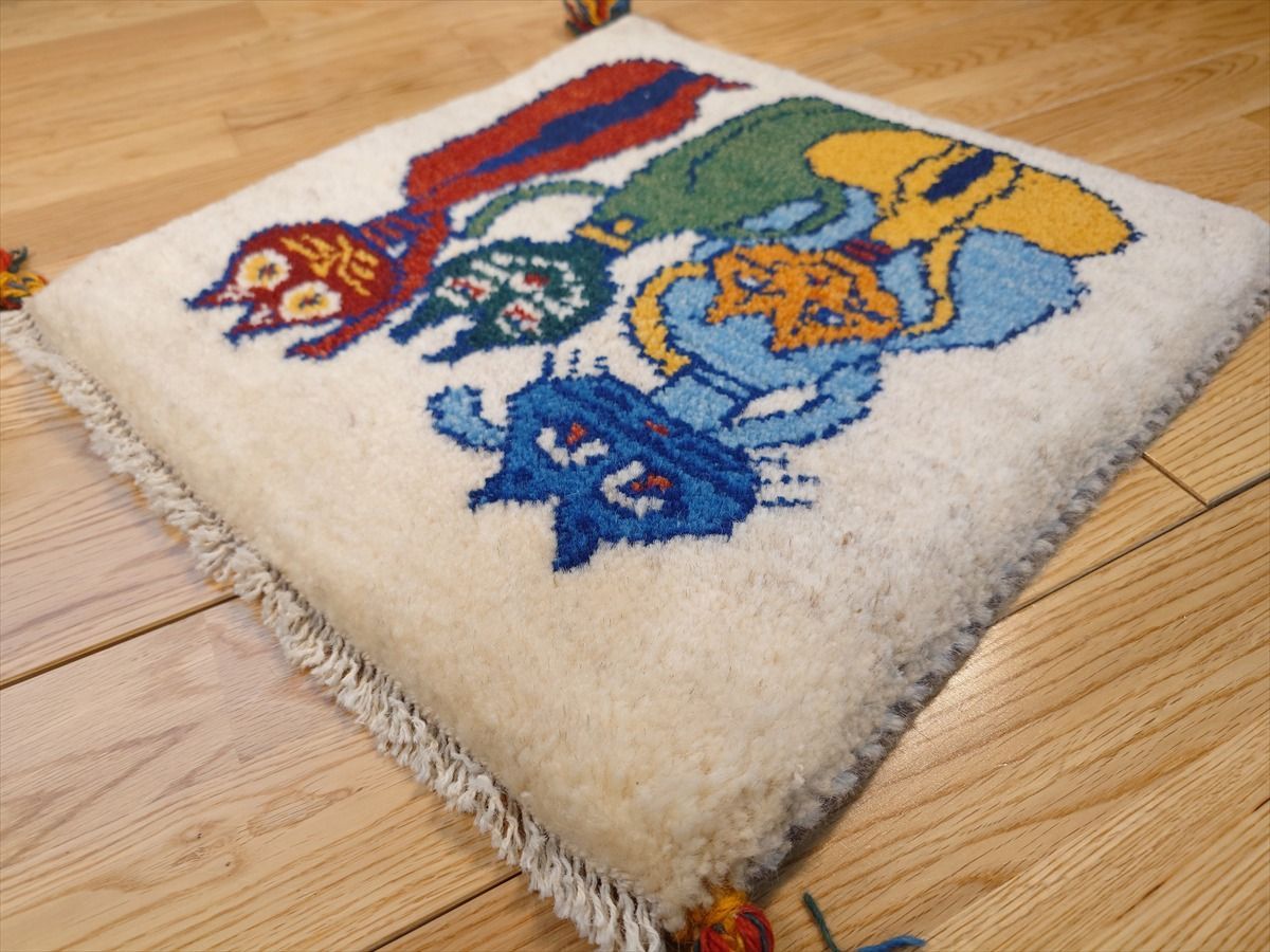 41x41cm 猫たちの愛らしい表情