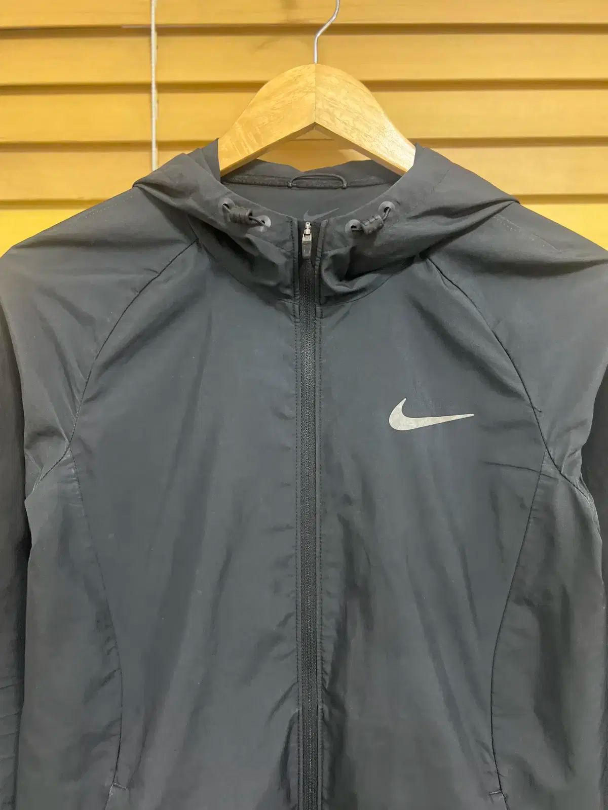 NIKE ナイキ レディース フード付きウィンドブレーカーフード付きジャケット 80