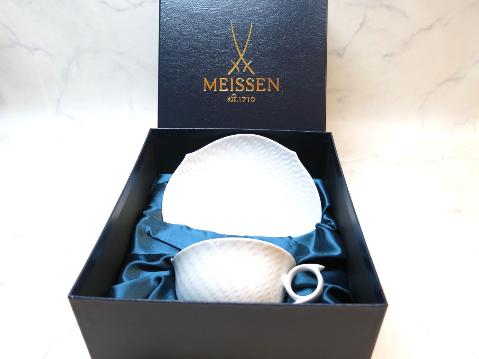 食器 MEISSEN - MEISSEN  est.1710 Bonhams : A rare Meissen Böttger stoneware teapot and cover