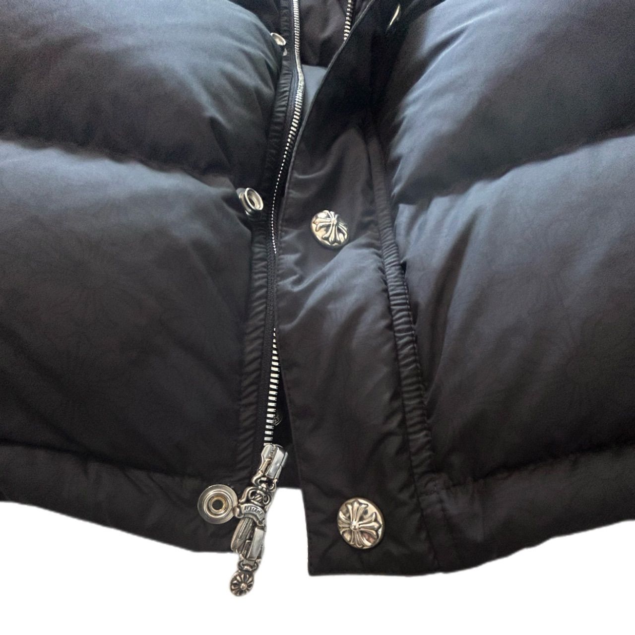 クロムハーツSTIFF クロスボールボタンCHプラス総柄 ダウンジャケット CHROME HEARTS クロムハーツ スティッフ CHプラス総柄 クロス