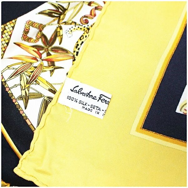 サルヴァトーレ フェラガモ シルク スカーフ からし色 マスタード 虎柄  