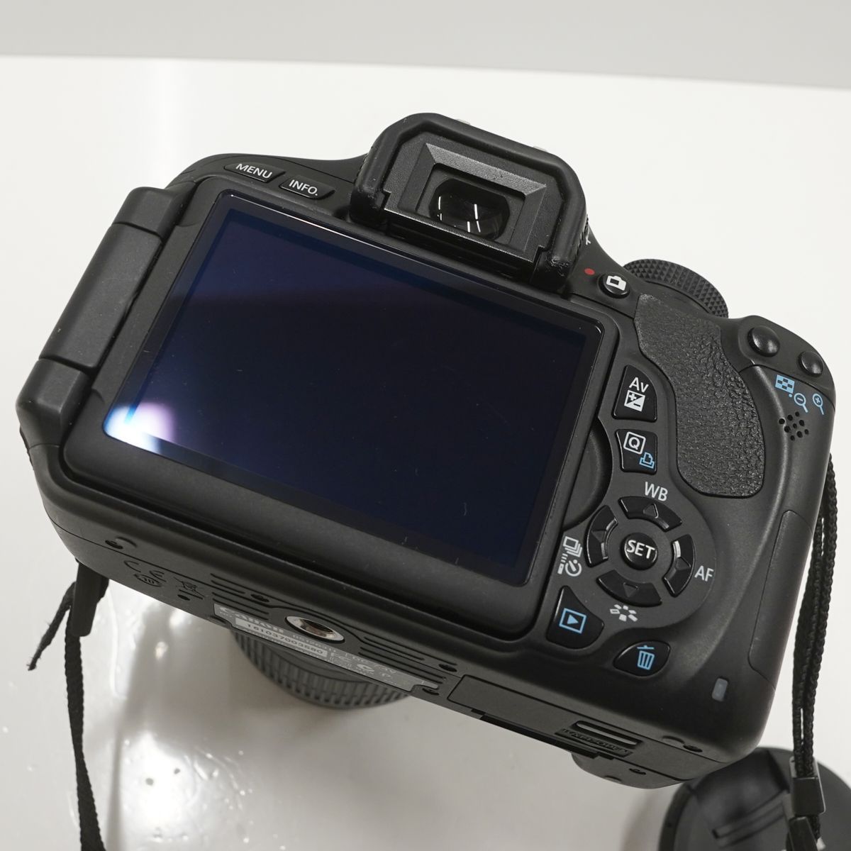 中古】Canon EOS Kiss デジタル・レンズキット(ブラック)[EF-S18-55mm  