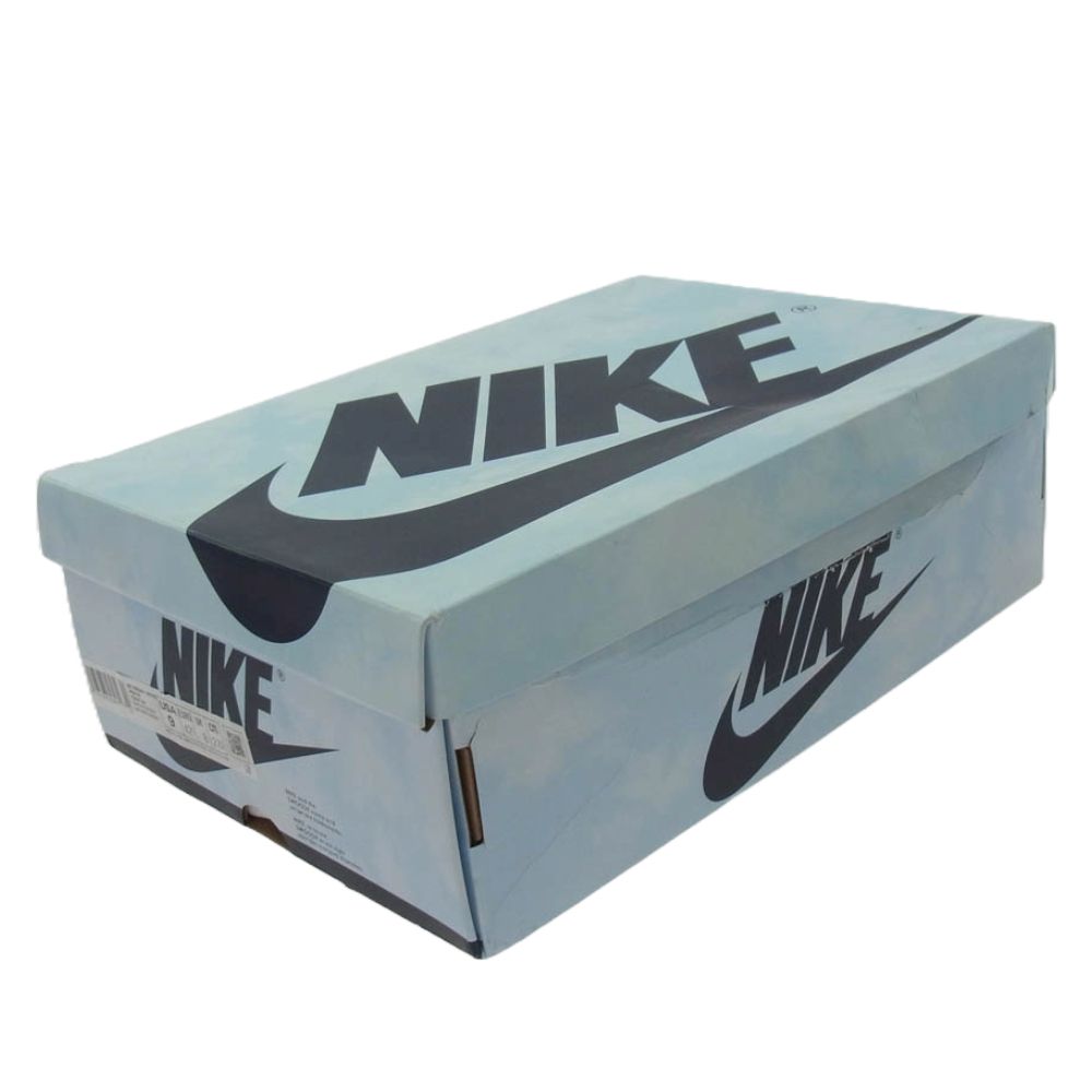 NIKE