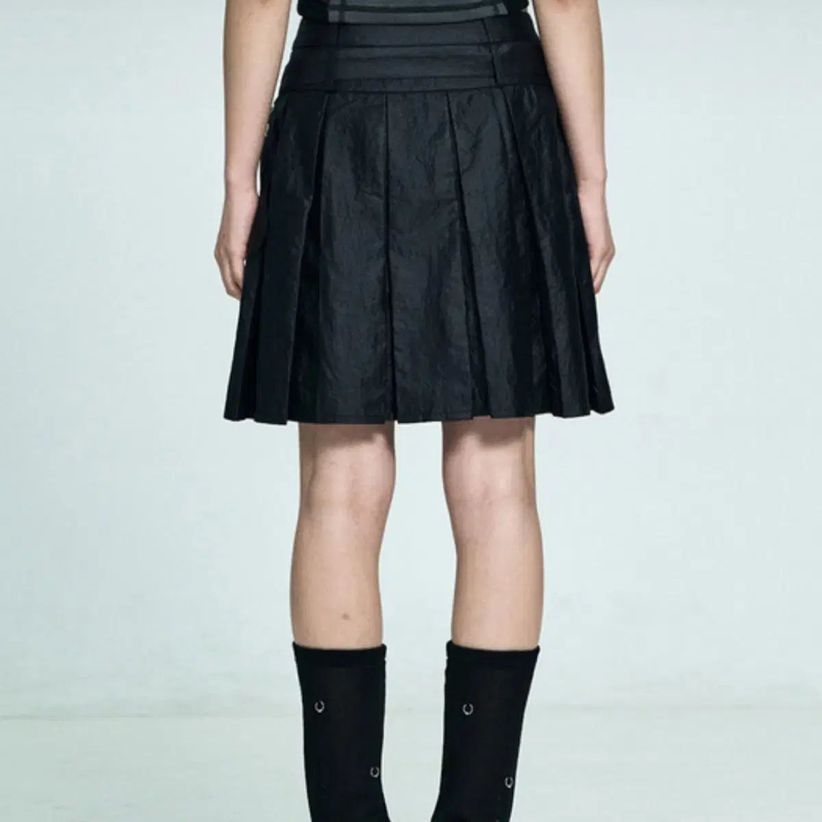 EXE のセットアップ 百 プリーツ ベルト スカート 黒