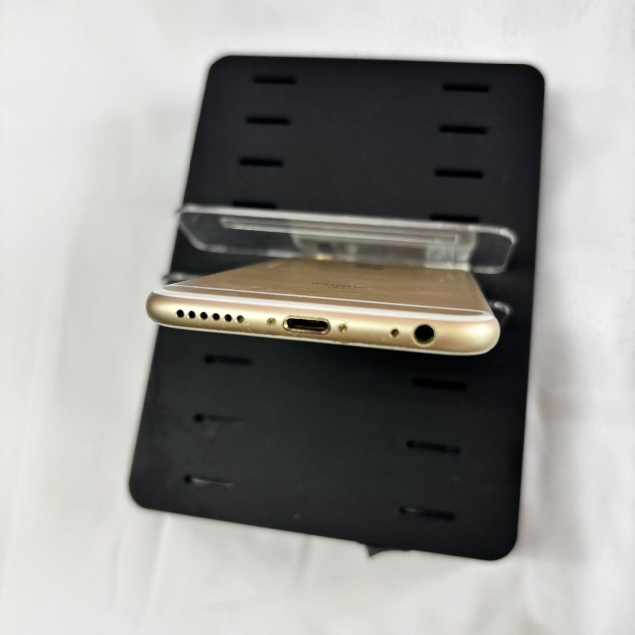 iPhone 6S 32GB 本体 【ジャンク品】 Apple iPhone 6s 32GBスペース