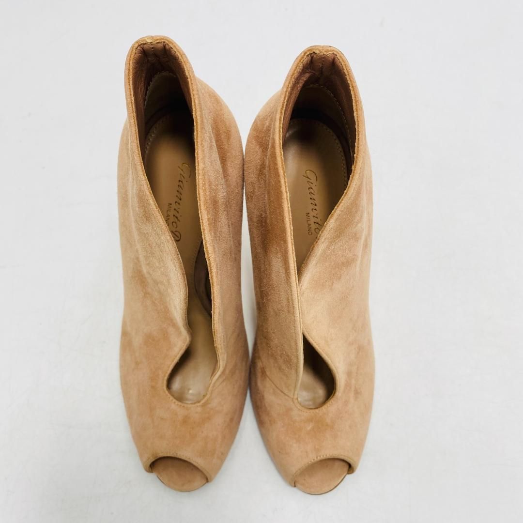 VAMPスウェードパンプス