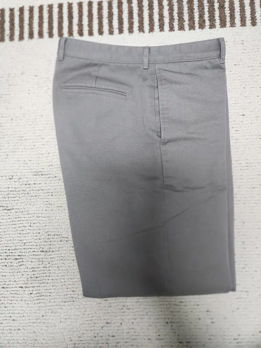 (新品) 陶器 ウォッシュド テーパード パンツ 4 グレー