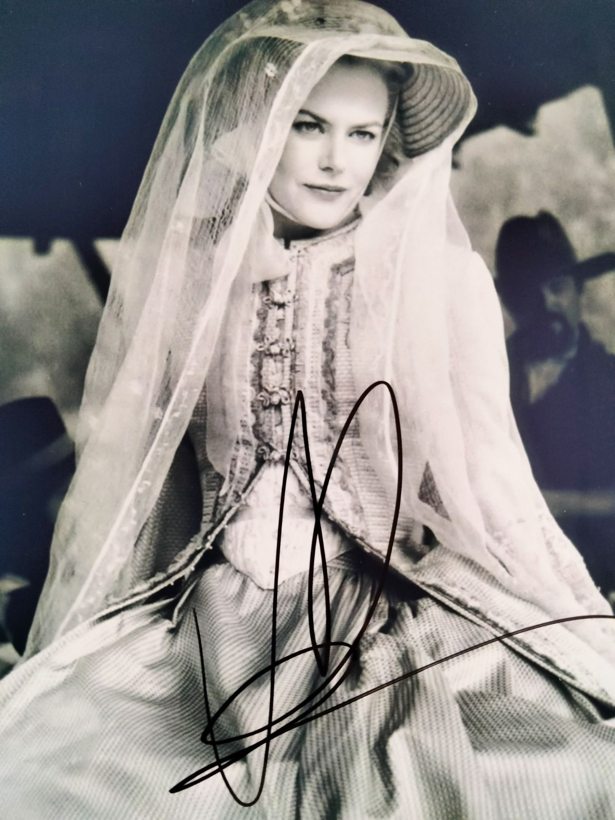 ニコール・キッドマン直筆サイン入り超大型写真…Nicole Kidman