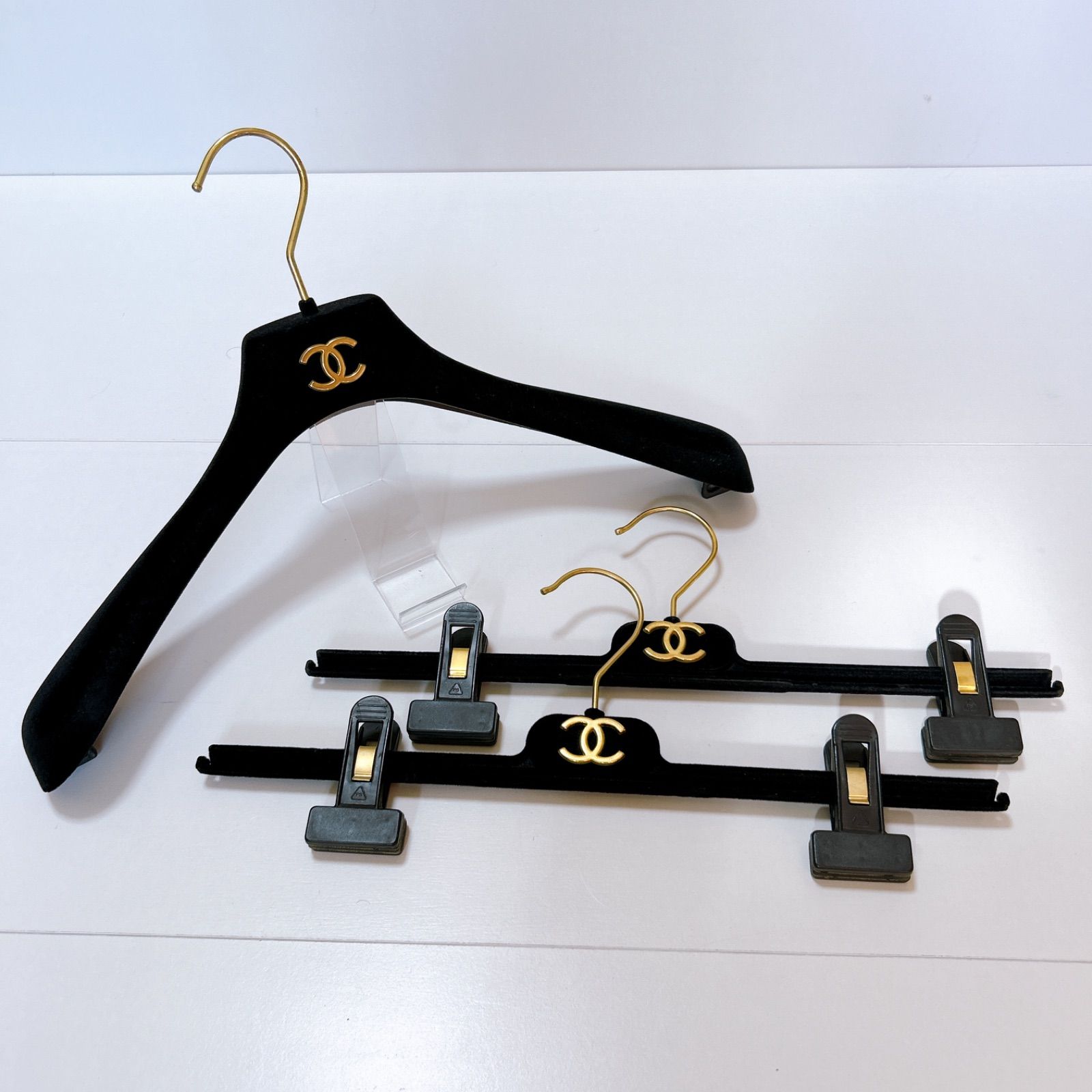 CHANEL シャネル ハンガー 3つセット CHANEL シャネル ハンガー 3本 