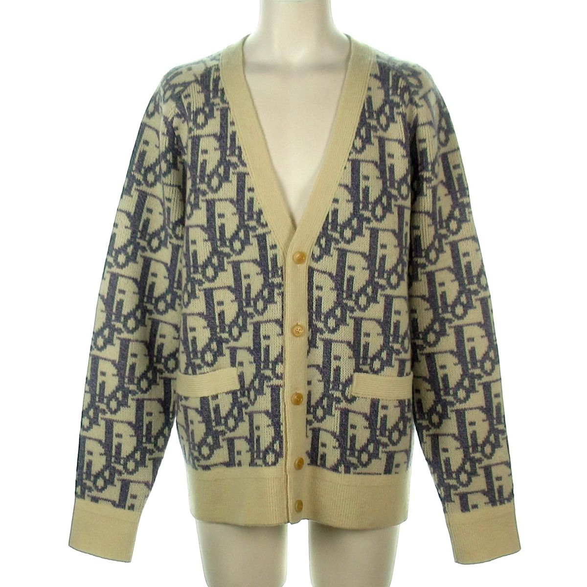 Christian Dior アイボリー カーディガン　（値下げ交渉可能） Christian Dior アイボリー カーディガン（値下げ交渉可能）