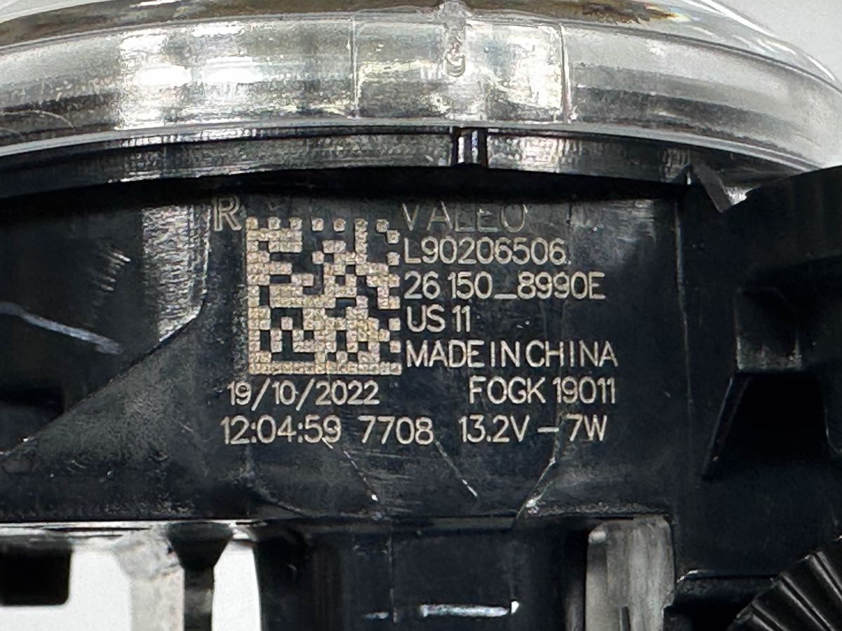 右フォグランプ LED