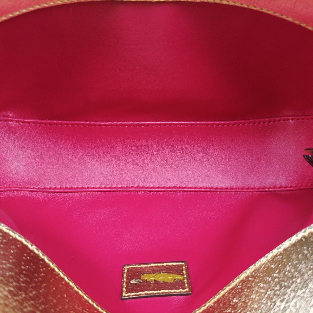 グッチGucciアディダスコラボ