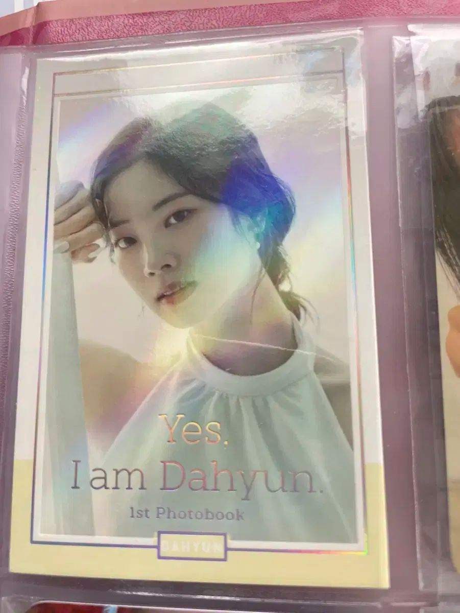 ダヒョン 1st 写真集，ソロ・フォトブック Yes， I am Dahyun am I