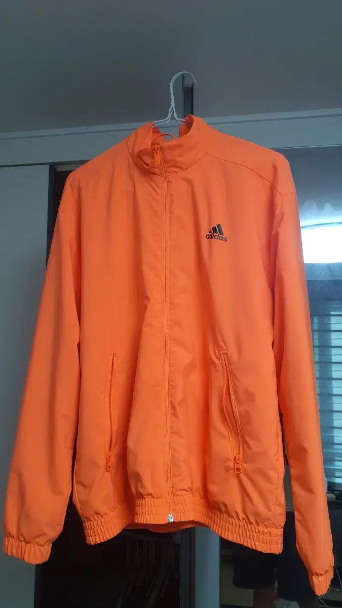 adidas(アディダス) ウインドブレーカー L