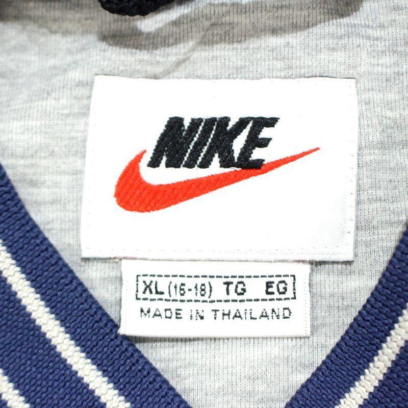 NIKE 90s プルオーバー ナイロン ビックロゴ XLレッド NIKE 90s プルオーバー ナイロン ビックロゴ XLレッド