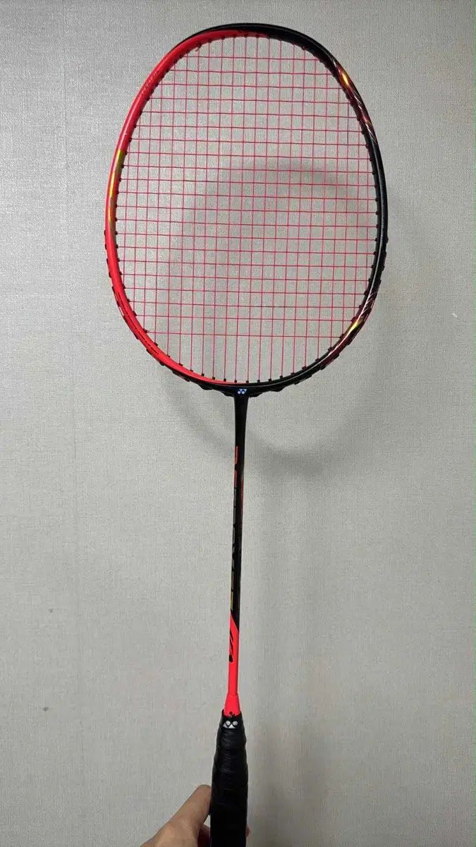 【正規品販売】 YONEX ヨネックス ASTROX アストロクス 77 シャインレッド 旧モデル