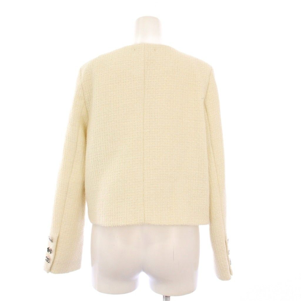 CHANEL ニット　ココマーク　ホワイト　ノーカラージャケット　リボンサテン CHANEL ニット ココマーク ホワイト ノーカラージャケット リボン