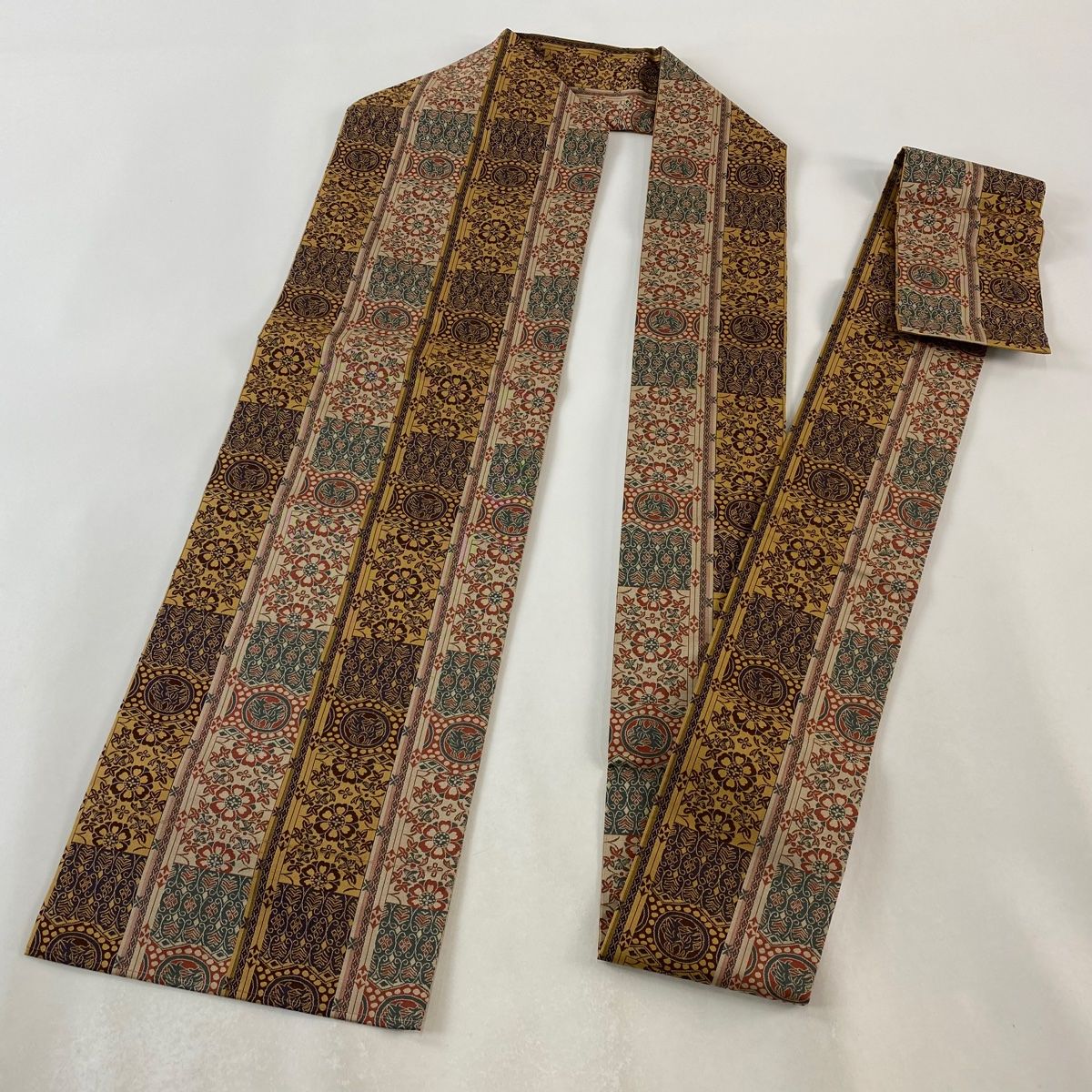 名古屋帯 秀品 花喰い鳥 草花 唐織 箔 ピンク 正絹 中古 名古屋帯 美