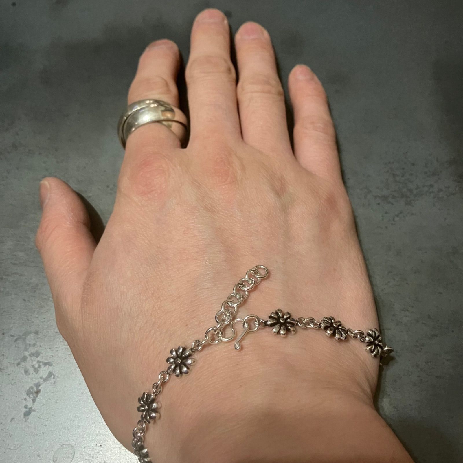 SILVER925 FLOWER BRACELET/シルバー/ブレスレット Flower Bracelet (Silver 925) – MAPLE