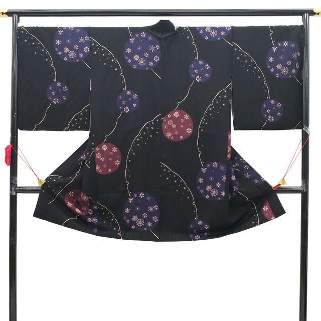 羽織 リサイクル 正絹 袷 手染め 黒 雪輪 雪の結晶 丸文 地紋 おしゃれ カジュアル 春 秋 冬 羽織 仕立て上がり 身丈104 裄丈70 Ｌサイズ ハオリモノ みやがわ sb16357