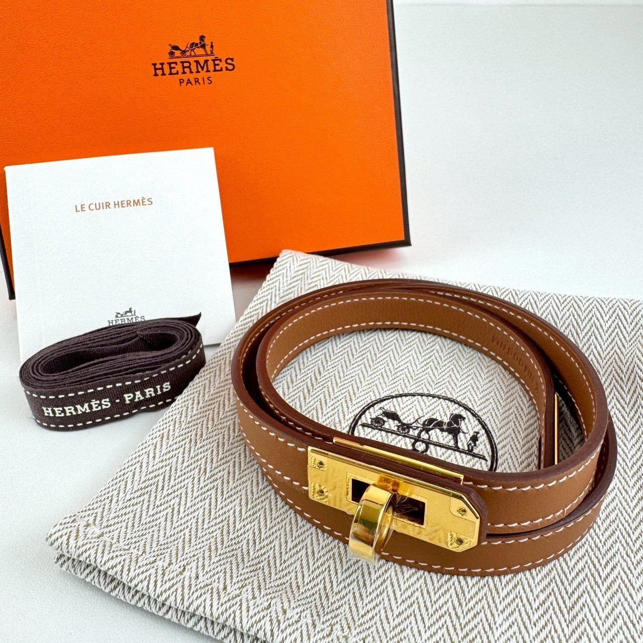 HERMES エルメス Collier cravate Kellyケリーネクタイネックレス G ゴールド Swift スウィフト GHW ゴールド金具 チョーカー ネックレス