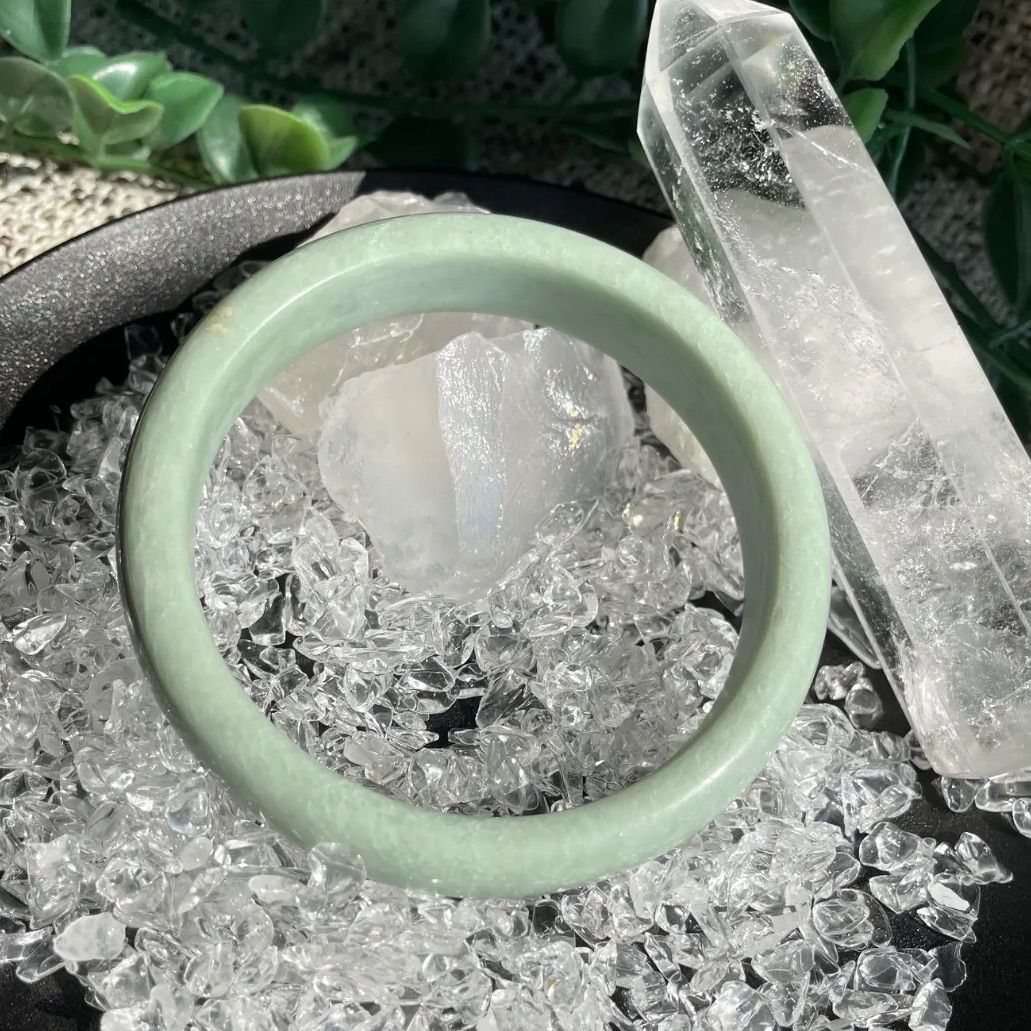翡翠のバングル、パールまでめて ✴︎翡翠バングル✴︎ 18cm 幸運を引き寄せるミルキーグリーン