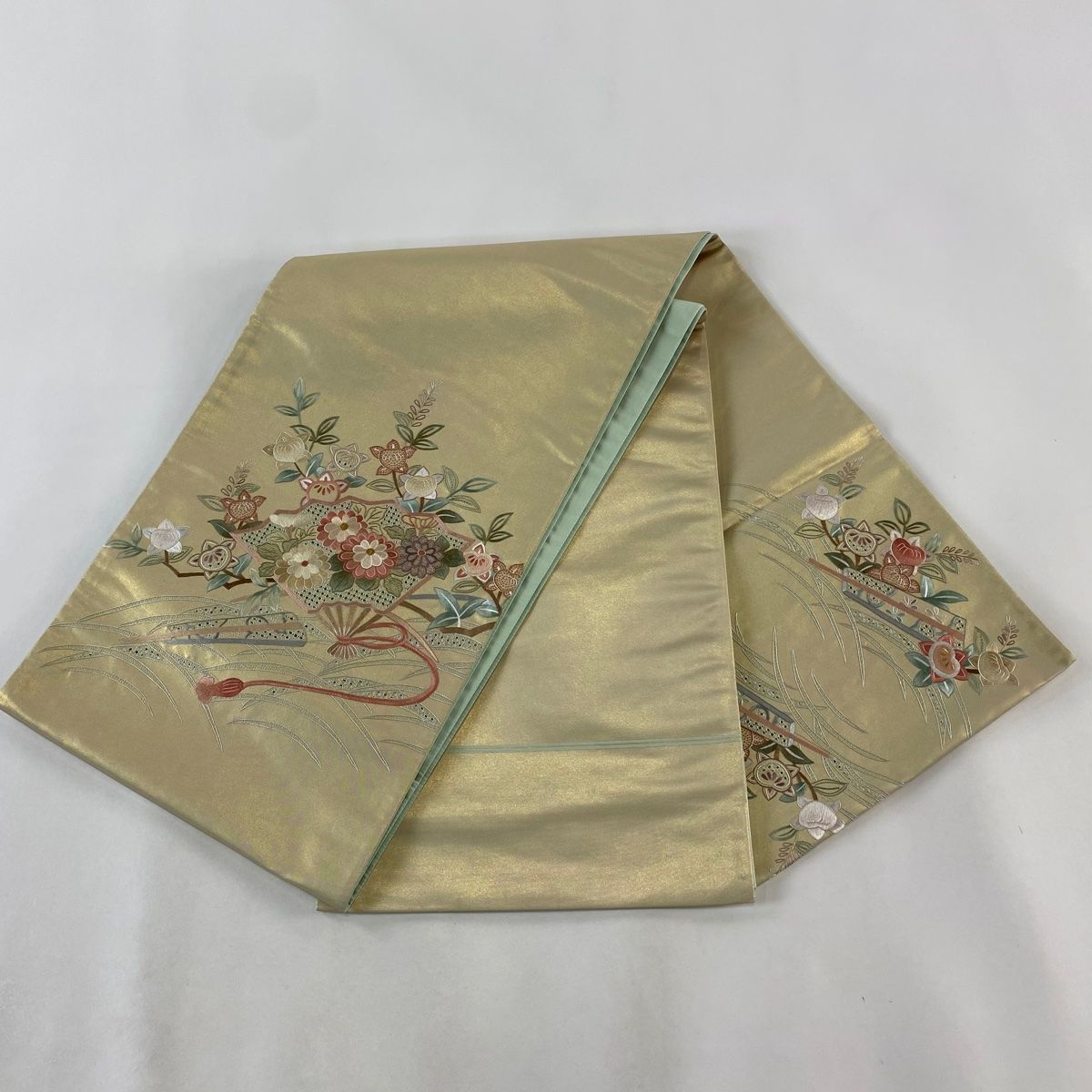袋帯 秀品 菊 扇 金糸 箔 金色 お太鼓柄 正絹 【中古】 - メルカリ