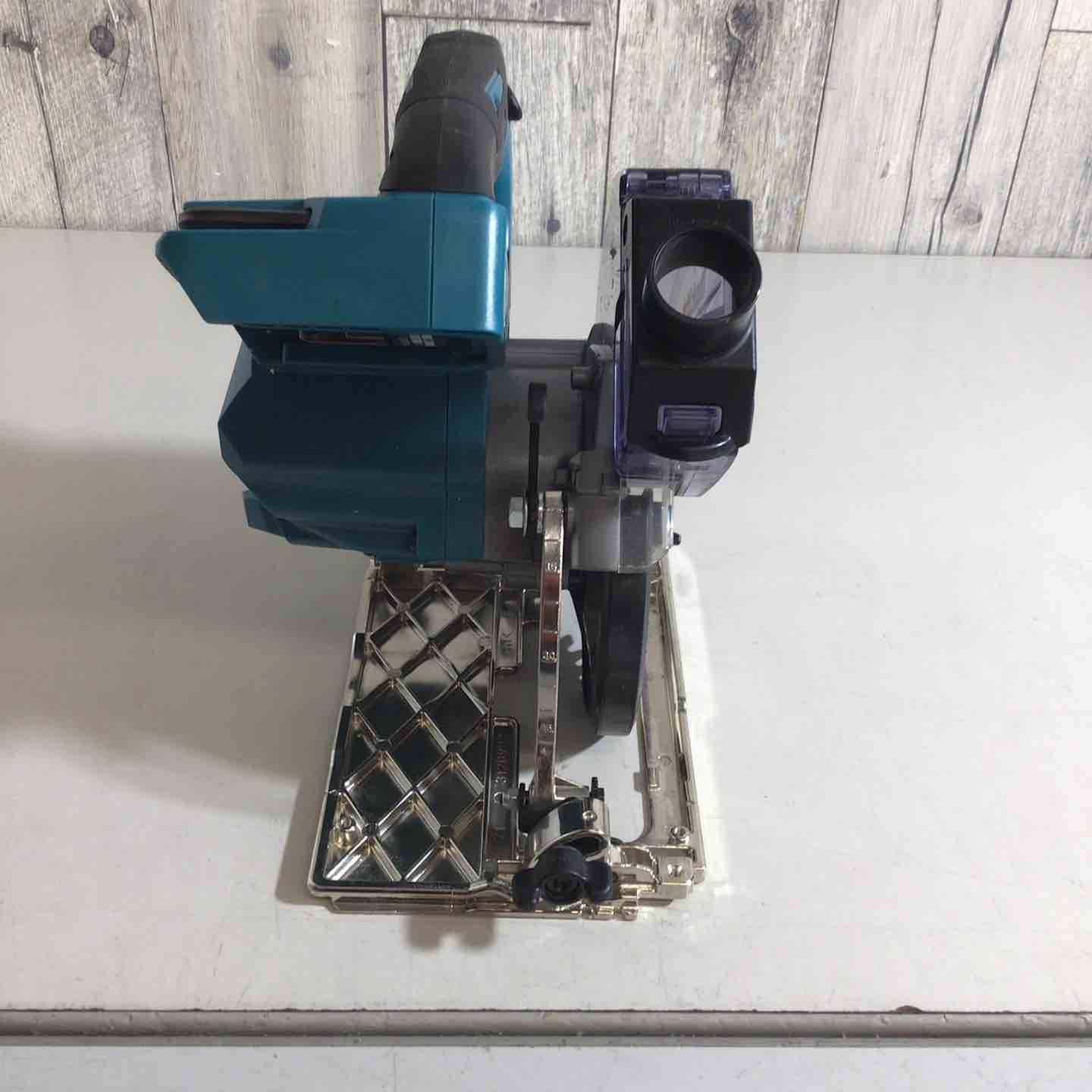 makita コードレスマルノコ