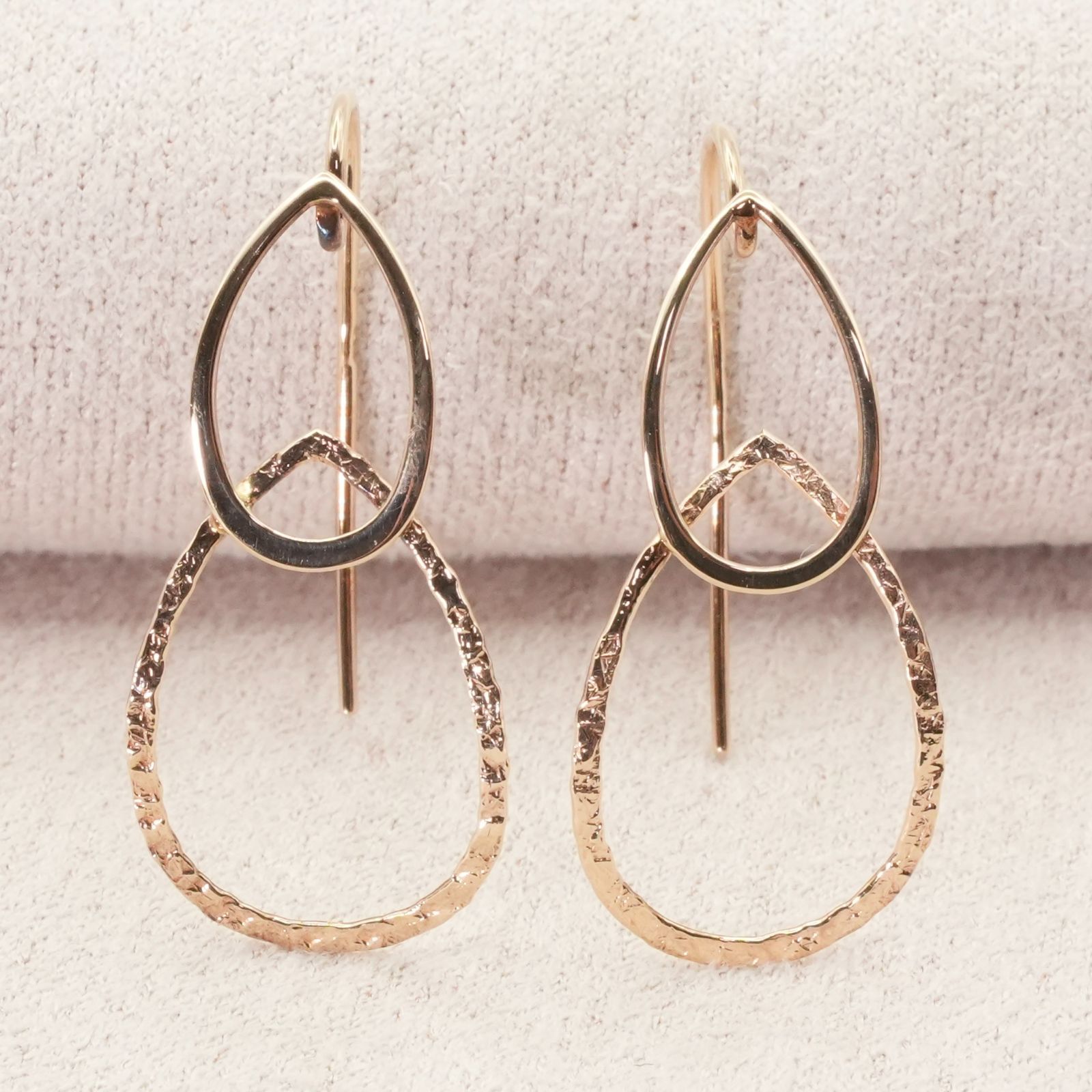 美品 アガット K10 ダブルドロップ フック ピアス/25-1725 - メルカリ