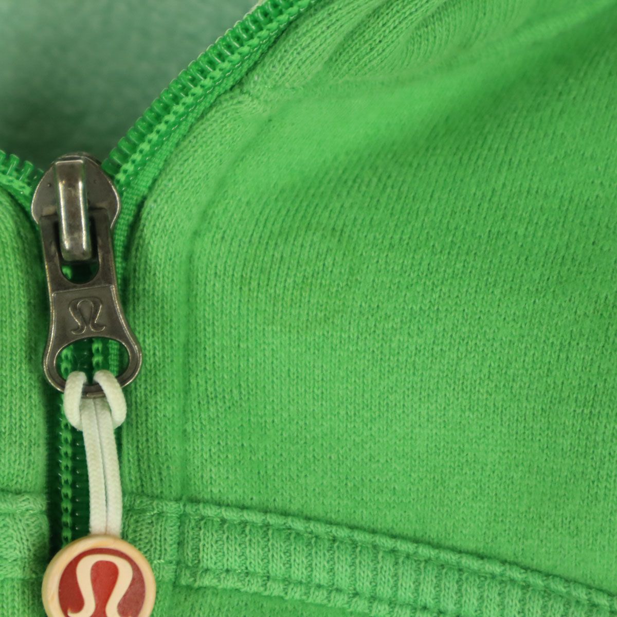 【美品】ルルレモン パーカー グリーン ６ lululemon athletica ルルレモンアスレティカ 長袖 スウェット