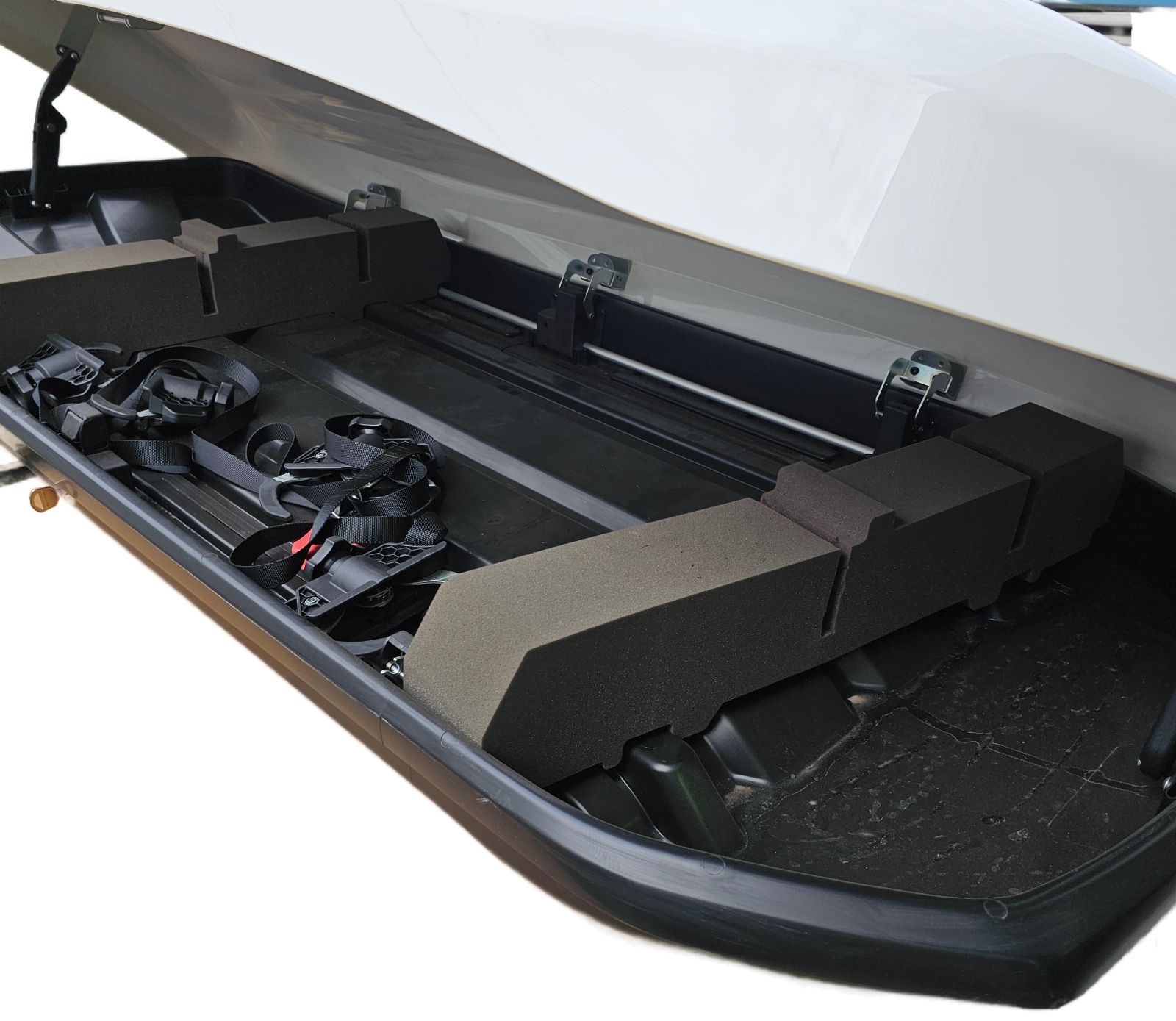 両開き ホワイト