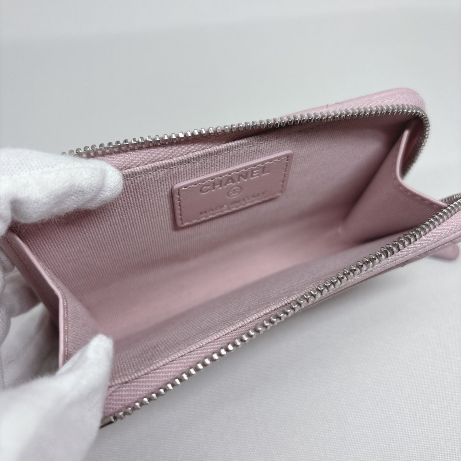 CHANEL フラグメントケース