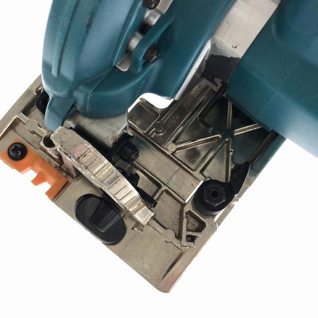 ☆中古品☆makita マキタ 100V 165mm マルノコ 5637BA コード式 丸のこ 丸ノコ 丸鋸 木工用 切断機 DIY/日曜大工 電動工具 96527