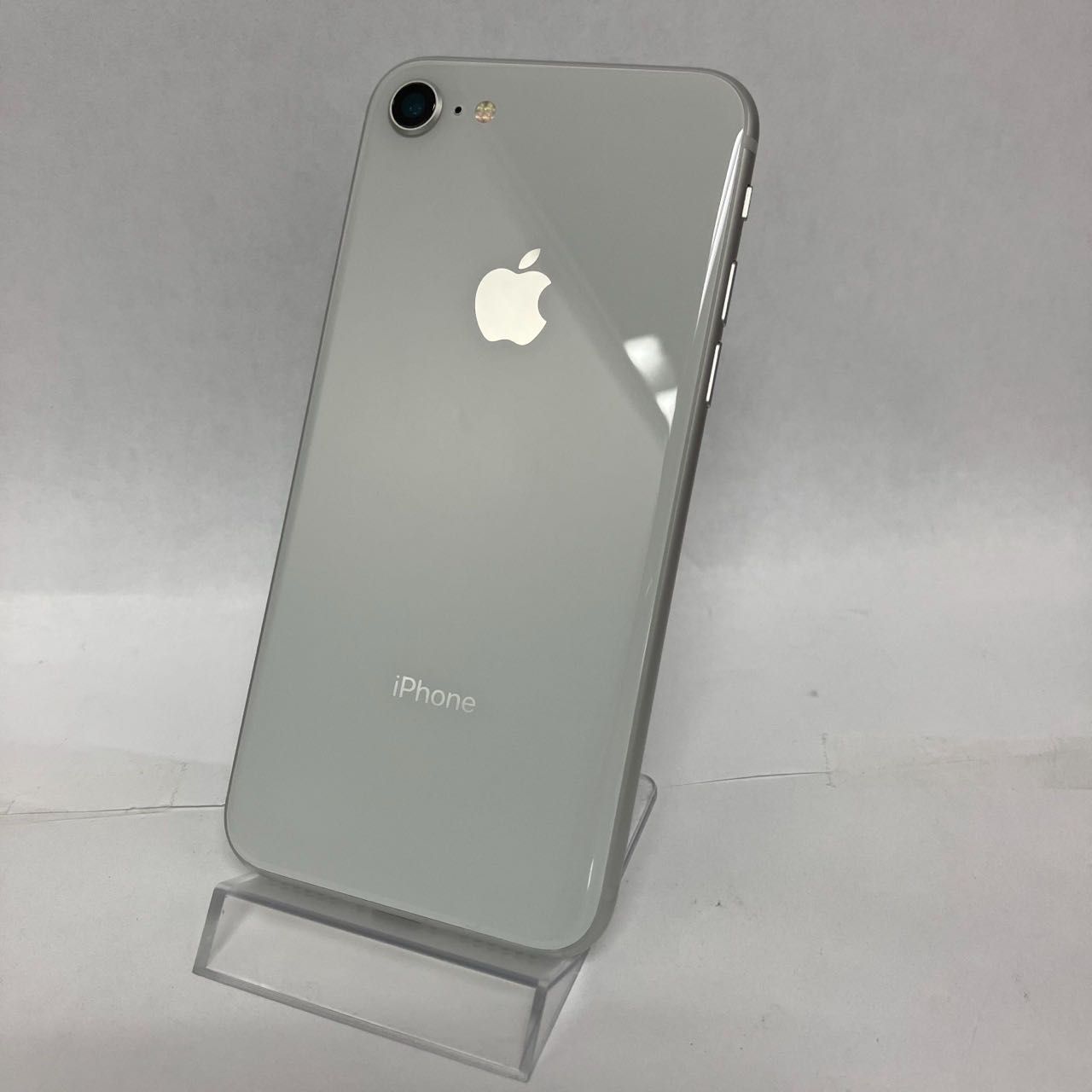 未使用】 iPhone 8 64GB・シルバー新品アクセサリ付き!! - ソフトバンク 未使用】 iPhone 8 64GB・シルバー新品アクセサリ付き!! - ソフトバンク