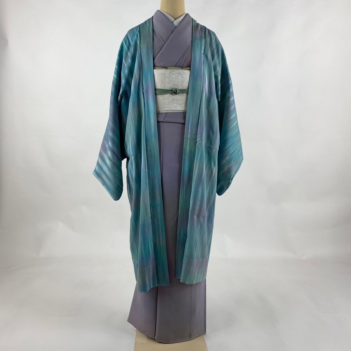 羽織 身丈110.5cm 裄丈66cm M 縞 青緑 正絹 美品 逸品 【中古】 - メルカリ 