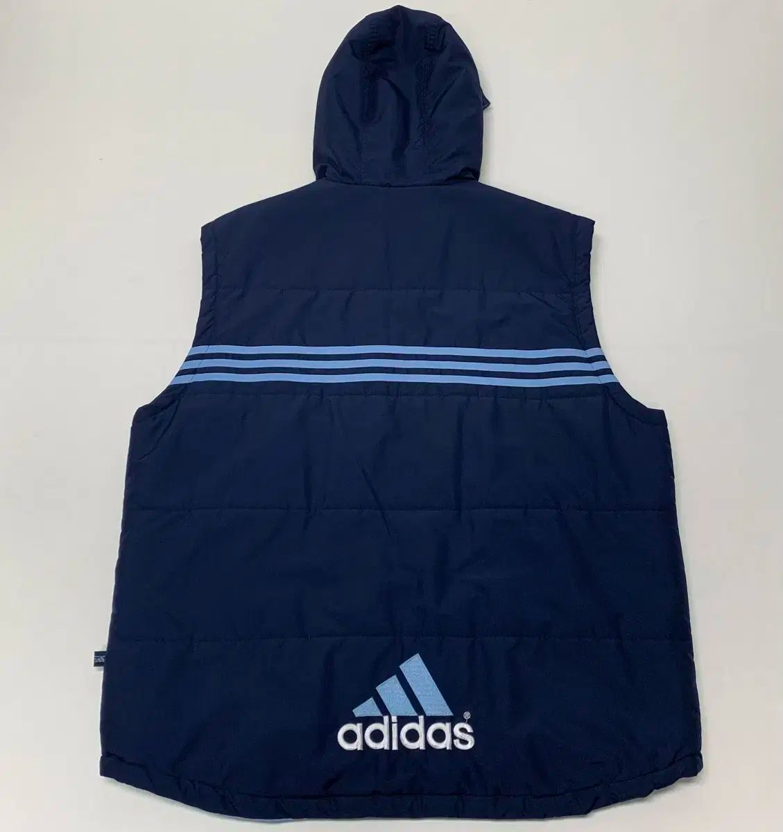 adidas(アディダス) オールドスクール ビッグロゴ フード ベスト