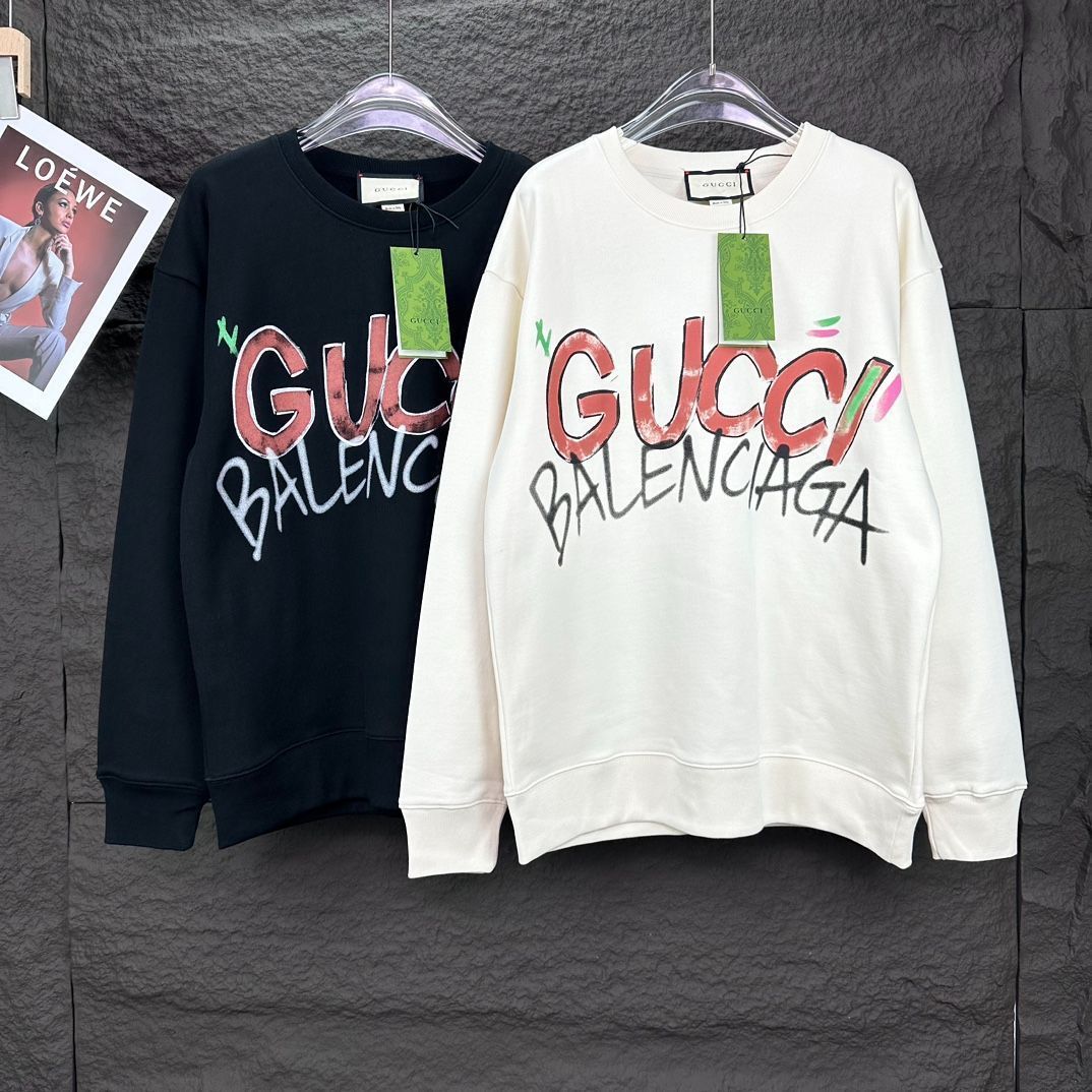 【完売必至】グッチ グラフィックがかわいいスウェットシャツ 本日限定特価】Gucci × Paris コラボ メンズ＆レディース