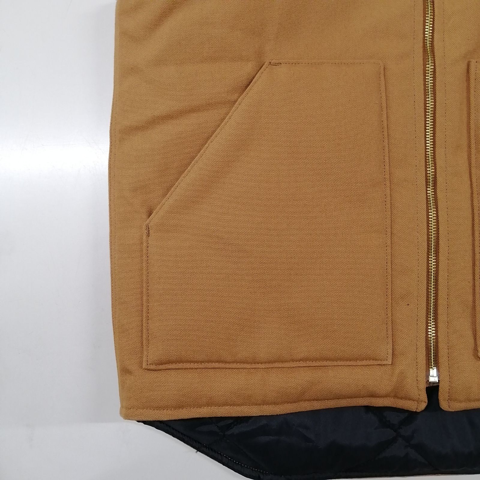 新作】【carhartt／カーハート・Duck Vest（ブラウン）】ワーク